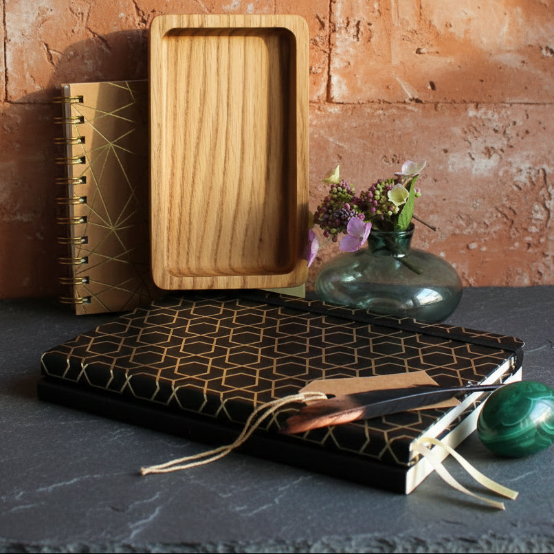 Personalised Solid Oak Tray with Stylised Woman’s Face — Elegant, Practical & Heartfelt