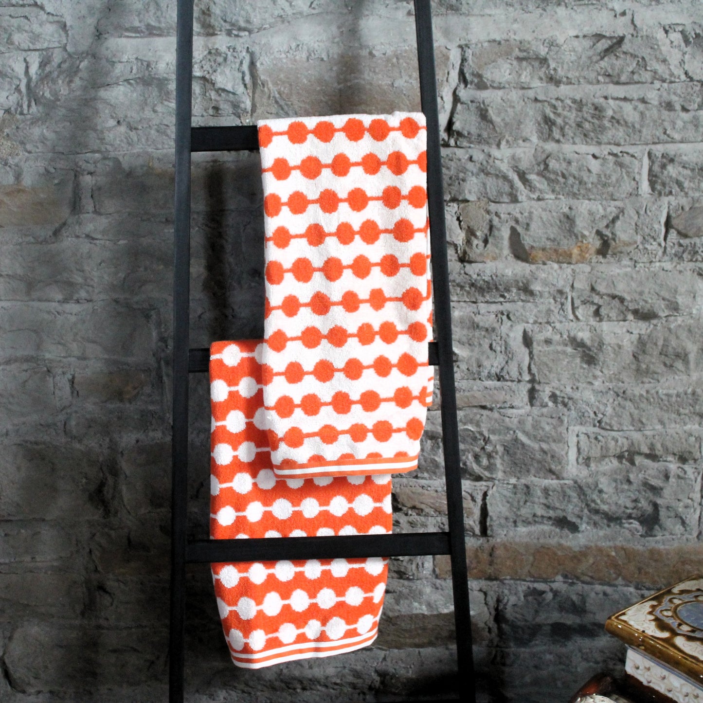 Ladder Towel Rack Wooden Blanket Display Rack Minimalist & Eco-Friendly Storage