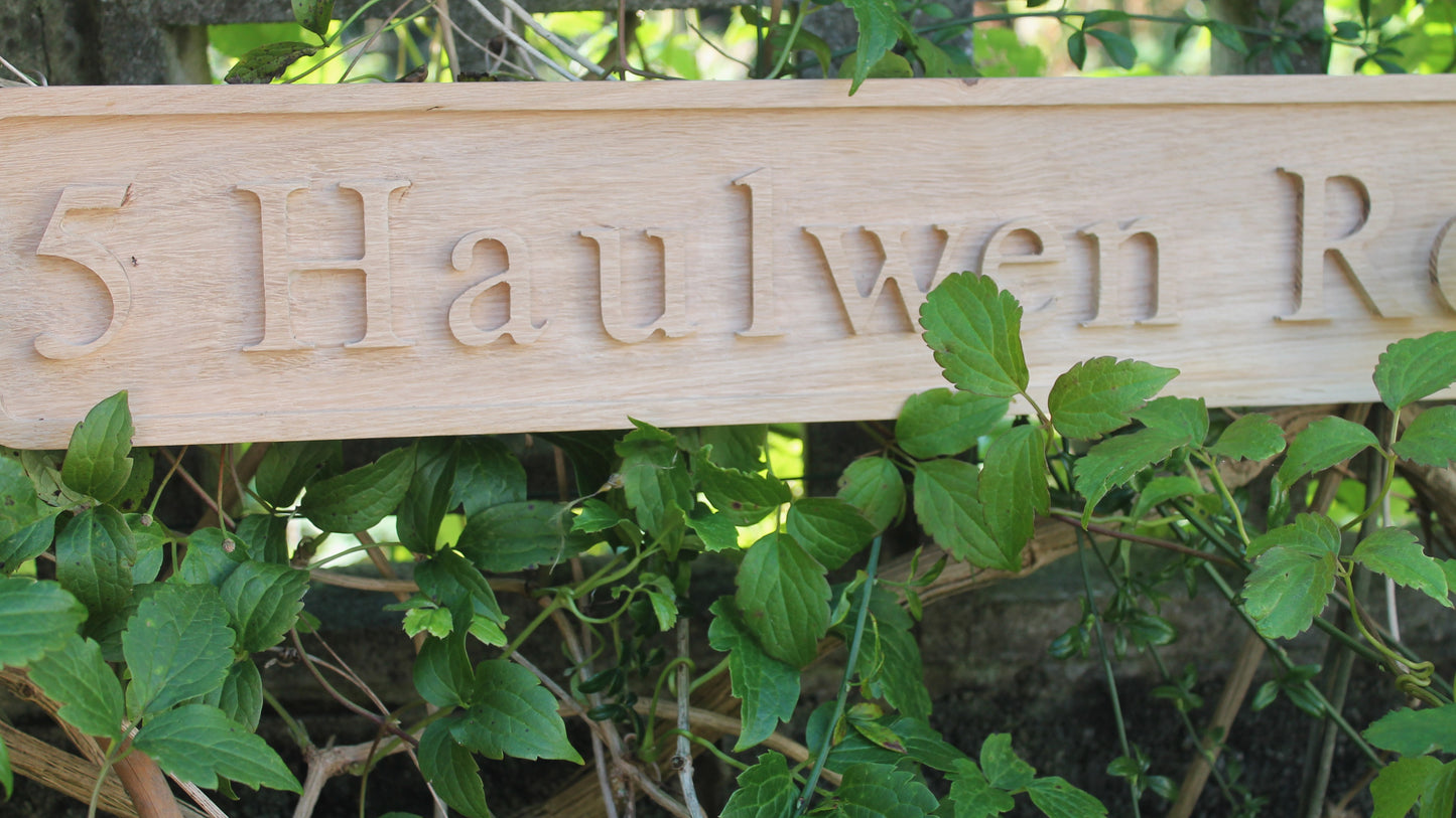 The King of Signs – Embossed Oak House Sign