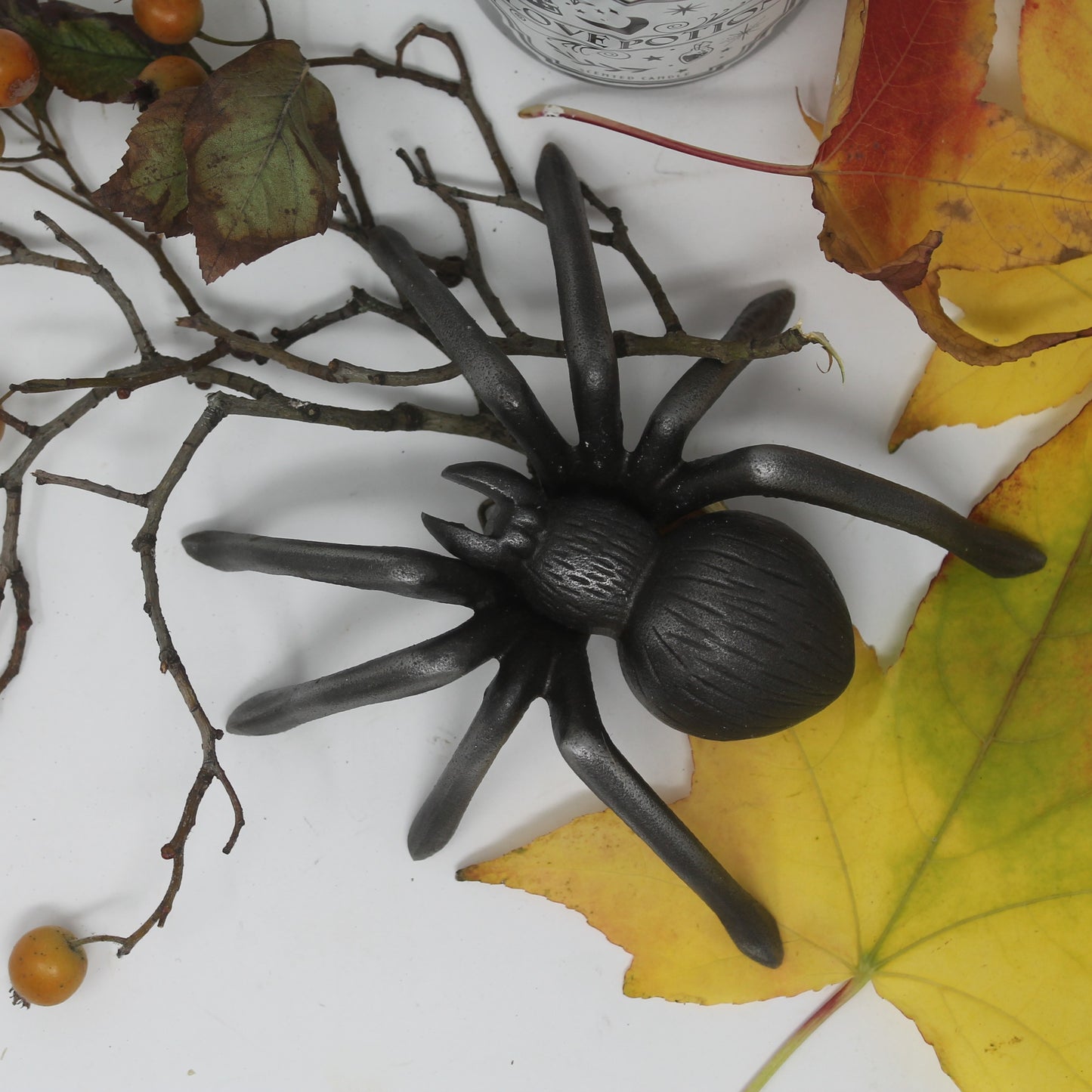 🕷️ Cast Iron Spider Ornament – Halloween Decor 🕷️