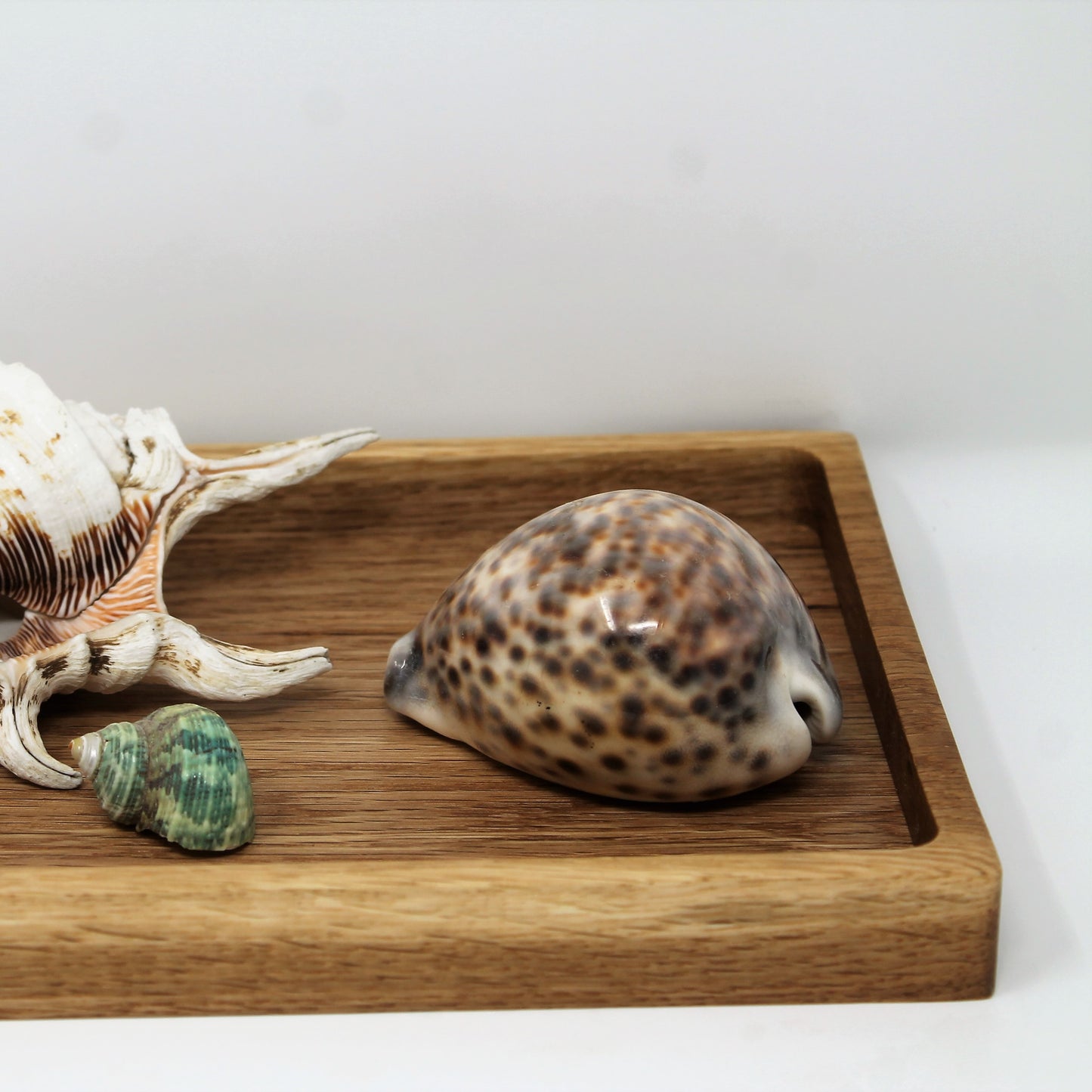 Medium Solid Oak Catch-All Tray — Practical Elegance for Desk, Dresser, or Entryway