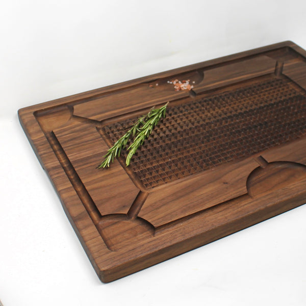 Large Two-sided Walnut Carving Board With Spikes