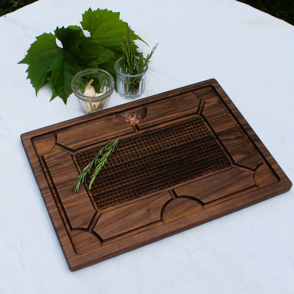 Large Two-sided Walnut Carving Board With Spikes