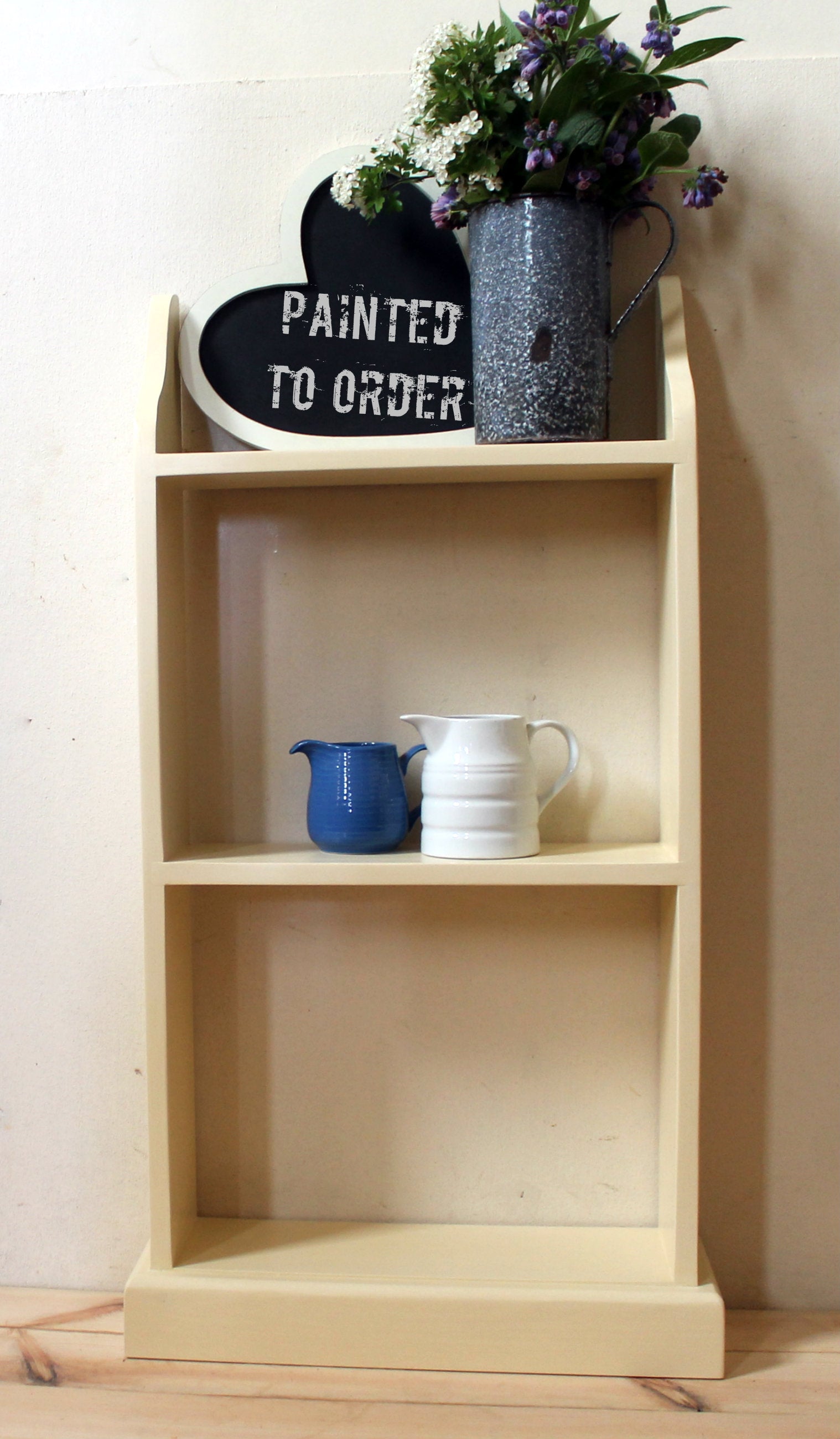 bookshelf