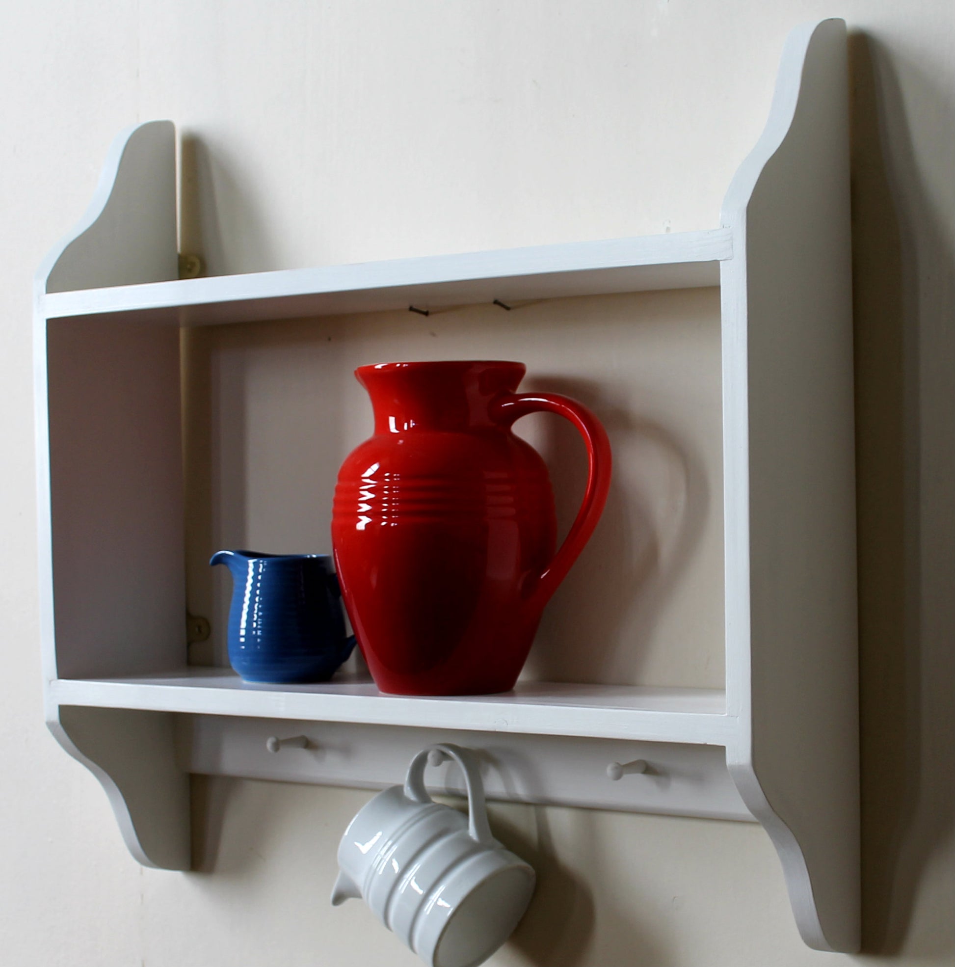 shelving unit