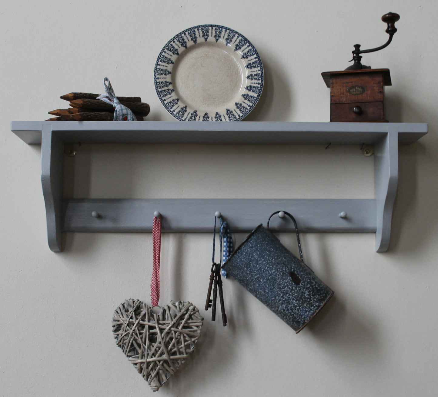 storage rack with pegs