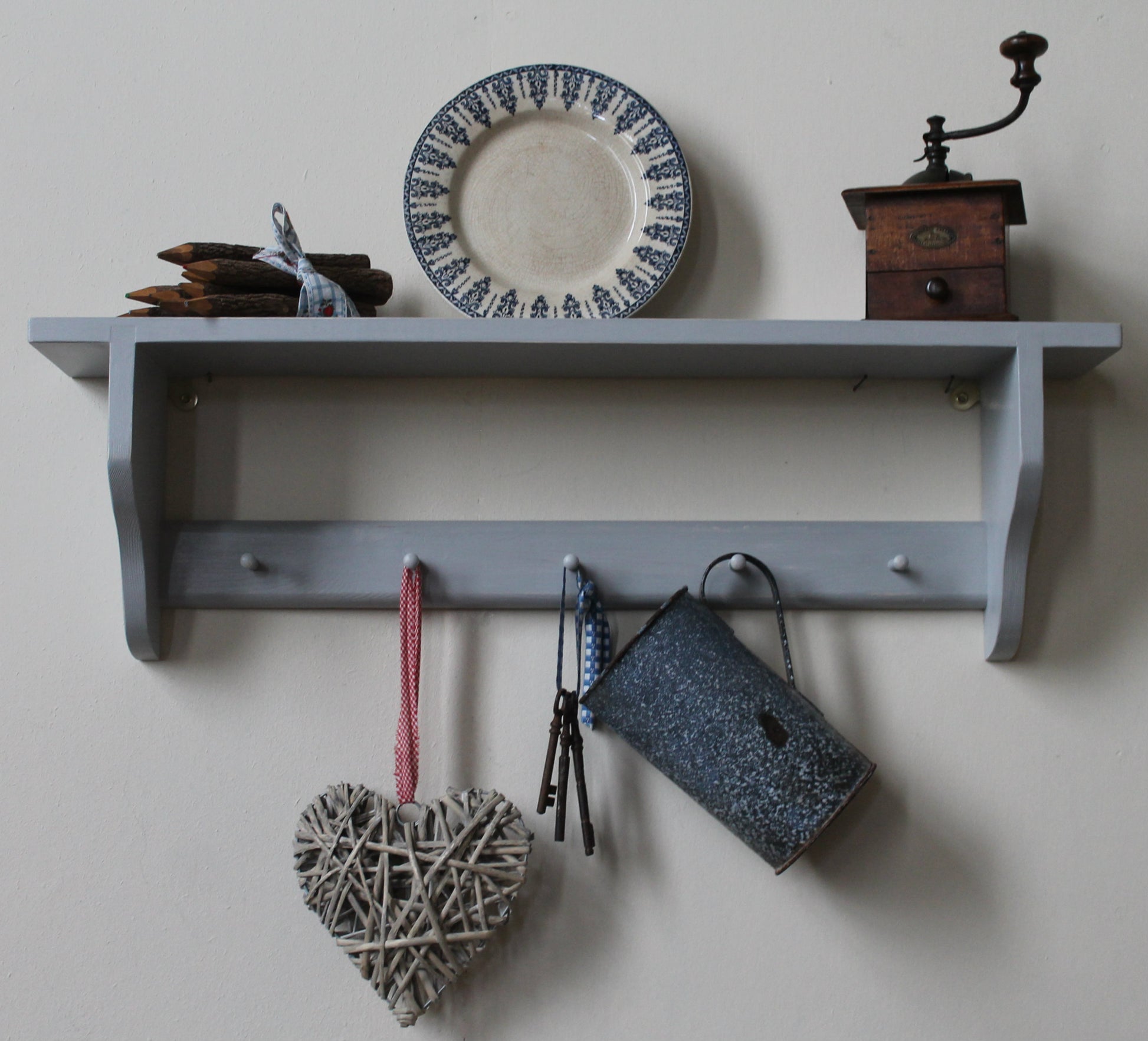 storage rack with pegs